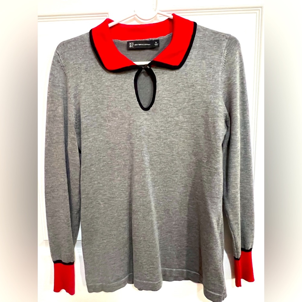 New York & Company Long Sleeve Sweater Size Small